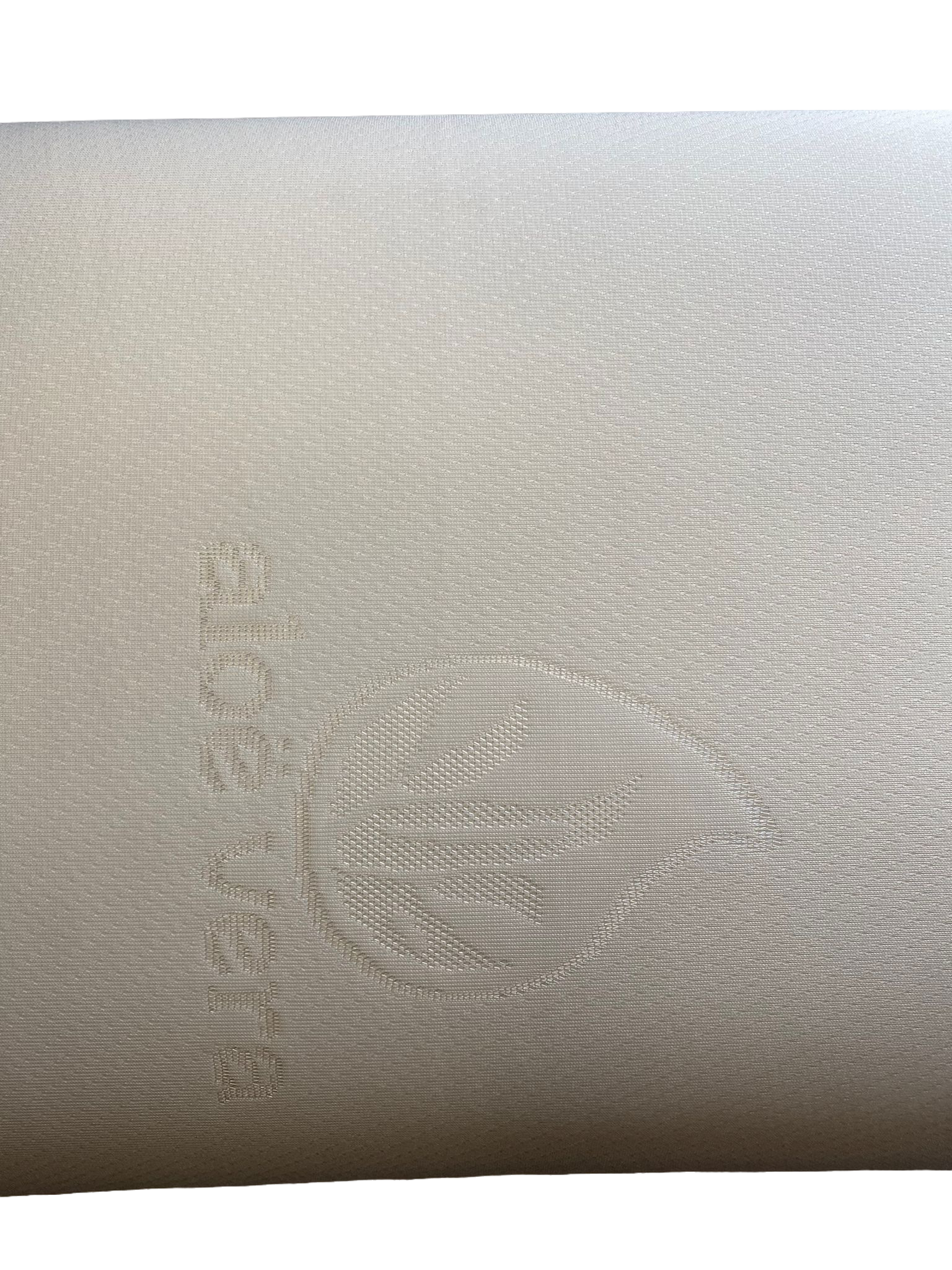 Almohada Viscoelastica núcleo 100% y funda de poliester lavable